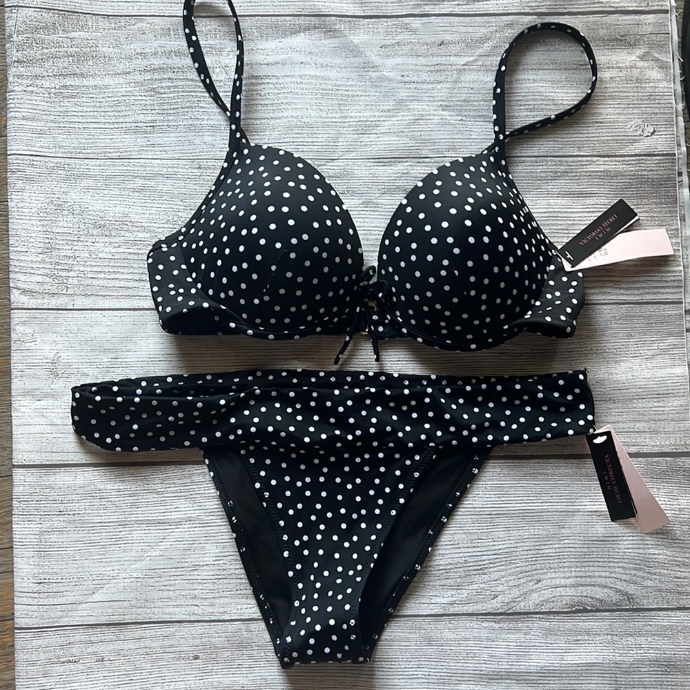 Black bathing suit set
